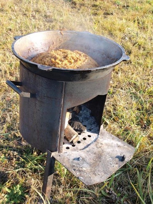 Maistas vestuvėms Gaminame sutartoje vietoje Tikrą uzbekiškus plovus , mantus, tikr