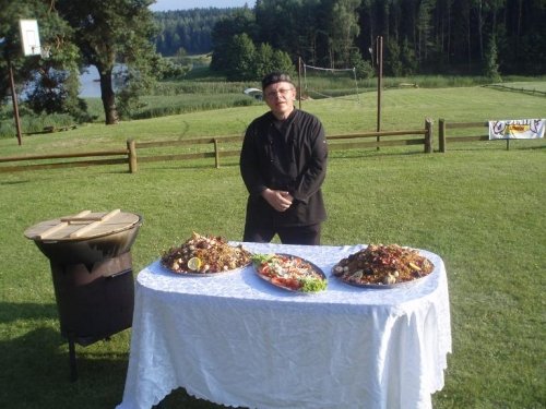 Maistas vestuvėms Gaminame sutartoje vietoje Tikrą uzbekiškus plovus , mantus, tikr