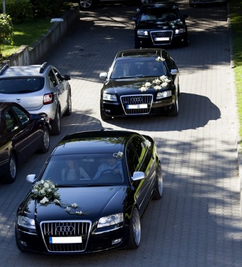 Automobilių nuoma Exclusive Audi A8 LONG 2009 m. BMW F10, PORCHE CAYENNE