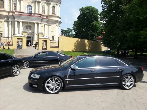 Automobilių nuoma Exclusive Audi A8 LONG 2009 m. BMW F10, PORCHE CAYENNE