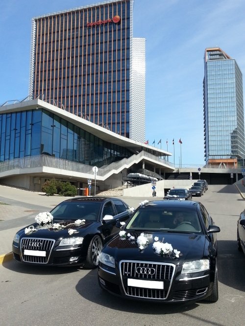 Automobilių nuoma Exclusive Audi A8 LONG 2009 m. BMW F10, PORCHE CAYENNE