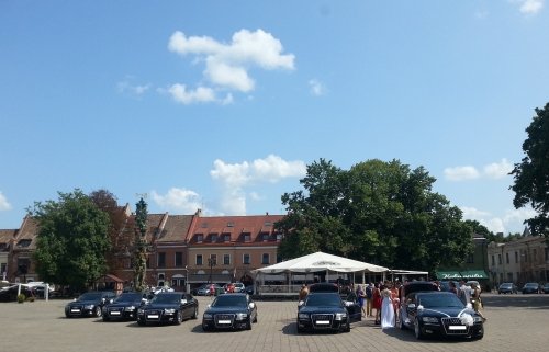 Automobilių nuoma Exclusive Audi A8 LONG 2009 m. BMW F10, PORCHE CAYENNE