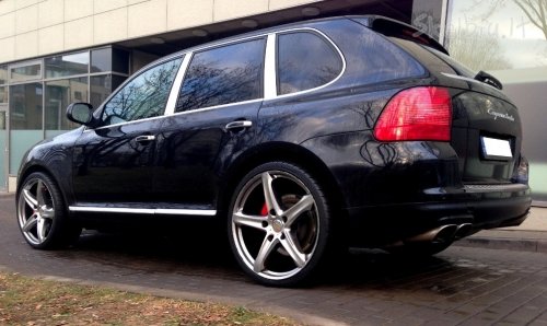 Automobilių nuoma Exclusive Audi A8 LONG 2009 m. BMW F10, PORCHE CAYENNE