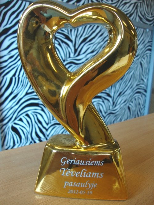 Vestuvių atributika Vestunės atributikos graviravimas, taurių, spynos, stalo įrankių 