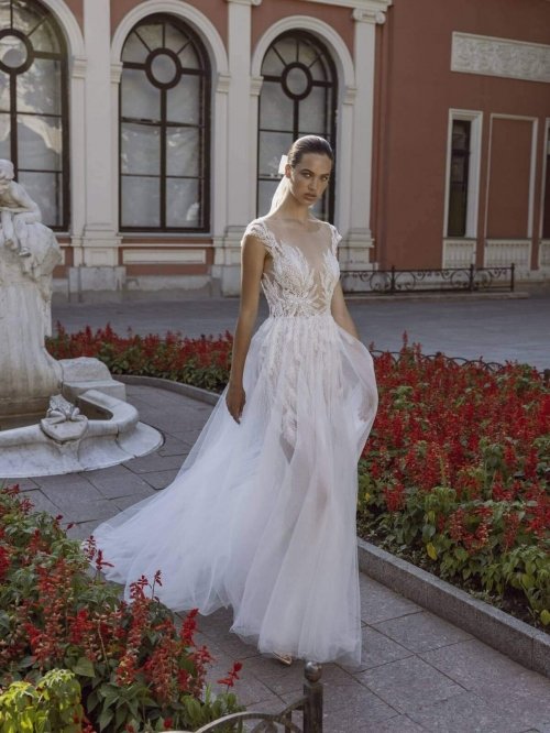 Vestuvinių suknelių salonai Elegantiškos,išskirtinės kokybės  vestuvinės suknelės!