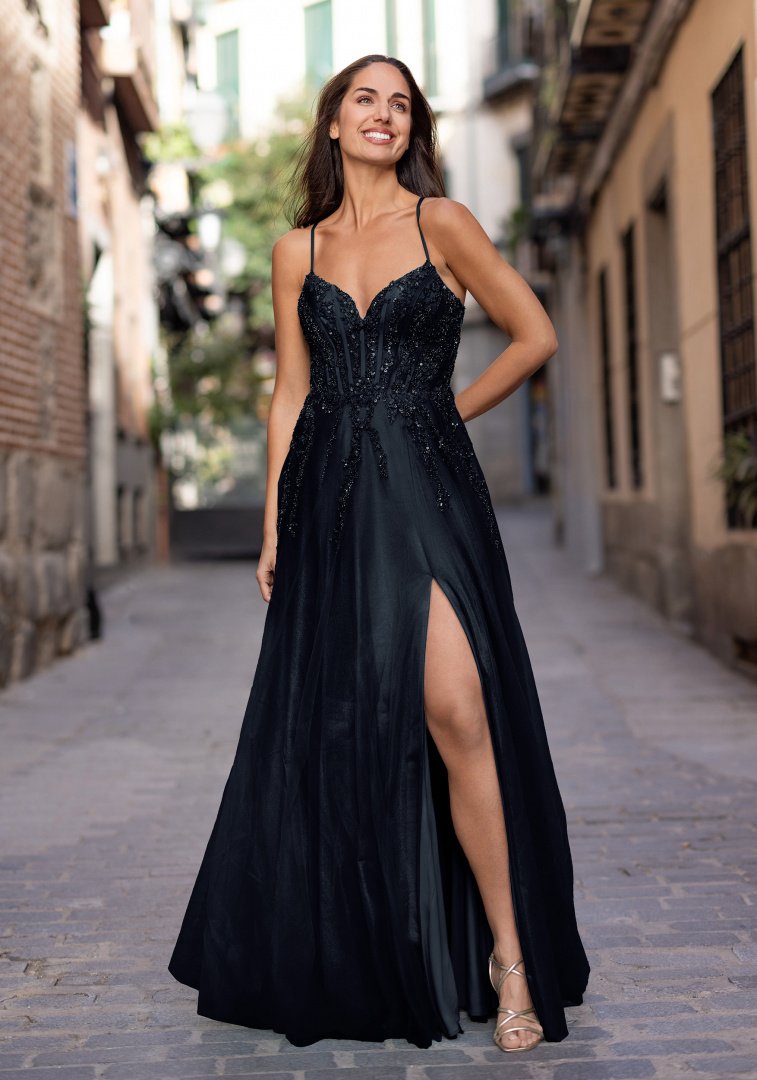 Suknelės pamergėms Mados namai "Vestina"