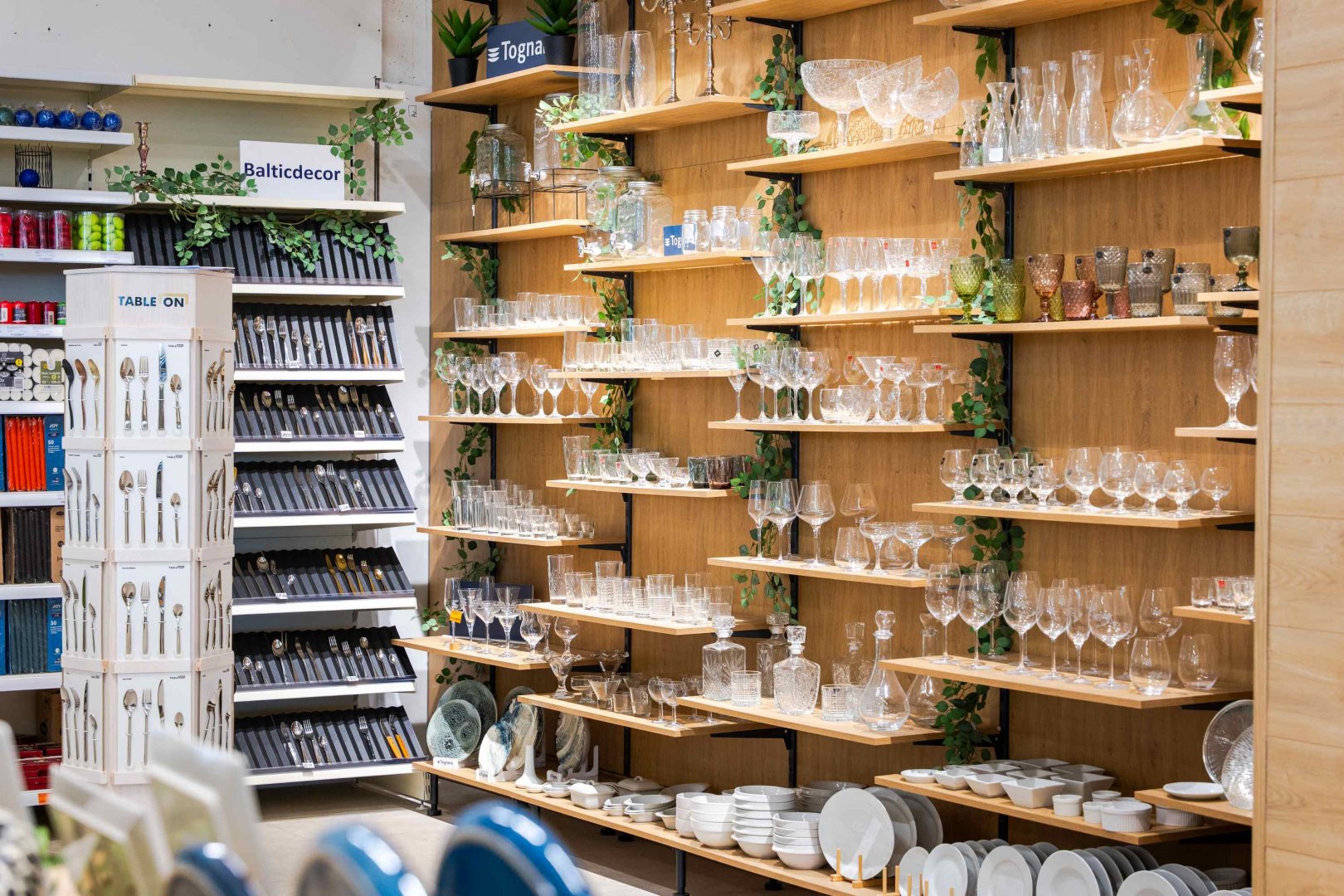 Puošimas Serviravimas, indų ir įrangos pardavimas