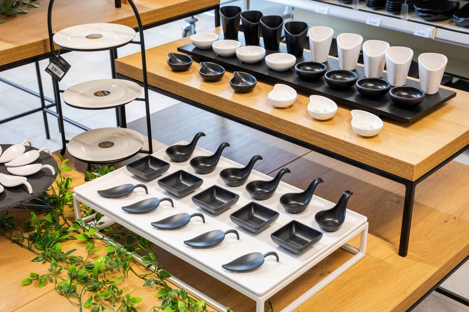 Puošimas Serviravimas, indų ir įrangos pardavimas