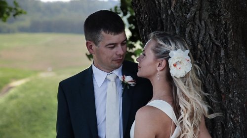 Vestuvių filmuotojai AuraStudio- Fotografų ir Operatorių komanda