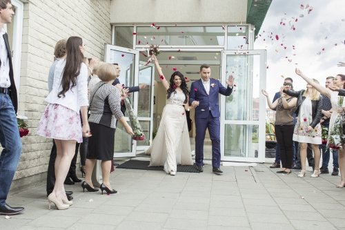 Vestuvių filmuotojai AuraStudio- Fotografų ir Operatorių komanda