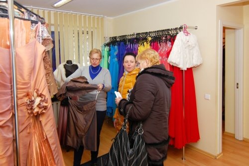 Vestuvinių suknelių salonai Vestuvinių, proginių drabužių nuoma, Parko g. 7
