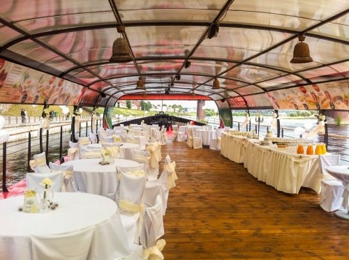 Maistas vestuvėms Restoranų tinklas “Bernelių užeiga”