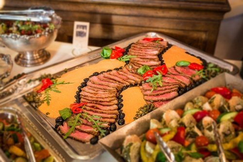 Maistas vestuvėms Restoranų tinklas “Bernelių užeiga”