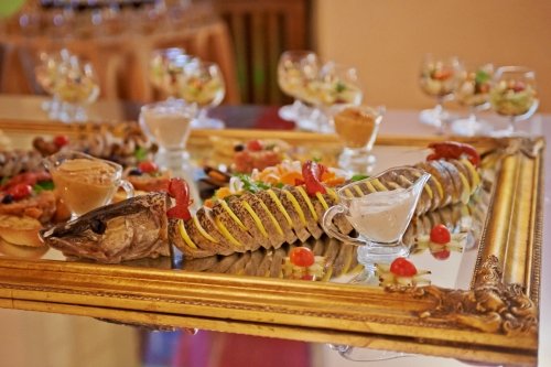 Maistas vestuvėms Restoranų tinklas “Bernelių užeiga”