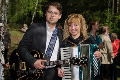 Viskas vestuvėms vienoje vietoje Profesionalūs švenčių vedėjai ir muzikantai