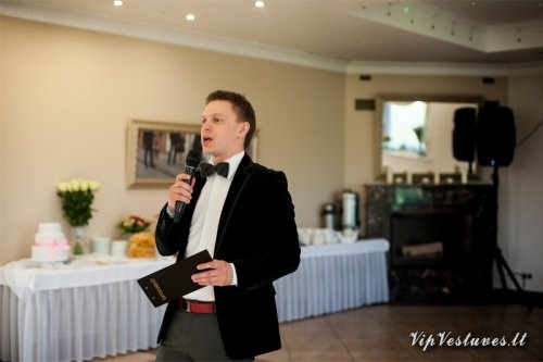 Muzikantai vestuvėms Renginio vedėjas ir DJ Jūsų šventei.