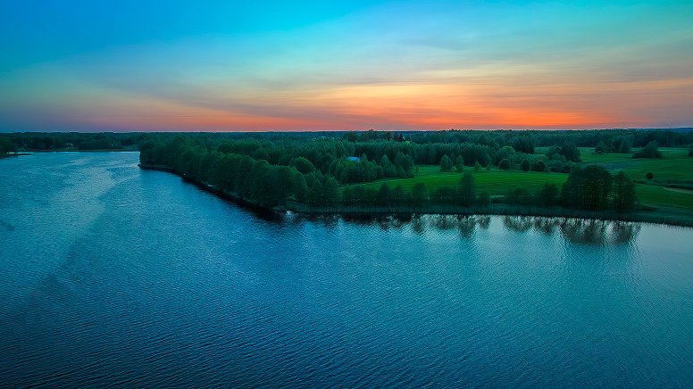 Sodybos, dvarai, vilos SPALIO KRANTAS poilsiavietė