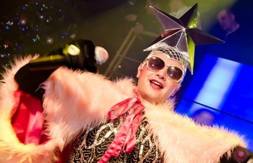 Atlikėjai jūsų šventei VERKA Serdiučka Show, muzikantai, dj Tel. +370 609 16010