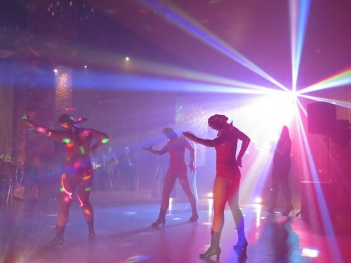 Atlikėjai jūsų šventei VERKA Serdiučka Show, muzikantai, dj Tel. +370 609 16010