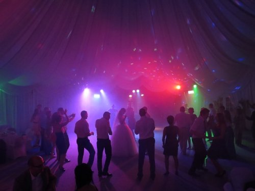 Atlikėjai jūsų šventei VERKA Serdiučka Show, muzikantai, dj Tel. +370 609 16010