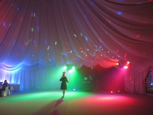 Atlikėjai jūsų šventei VERKA Serdiučka Show, muzikantai, dj Tel. +370 609 16010