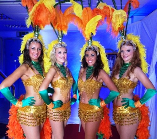 Atlikėjai jūsų šventei VERKA Serdiučka Show, muzikantai, dj Tel. +370 609 16010