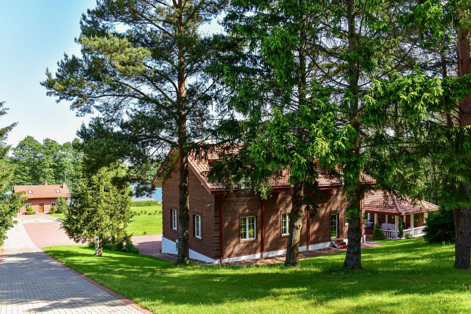 Sodybos, dvarai, vilos La Villa Royale- privatumo oazė visai šalia sostinės!