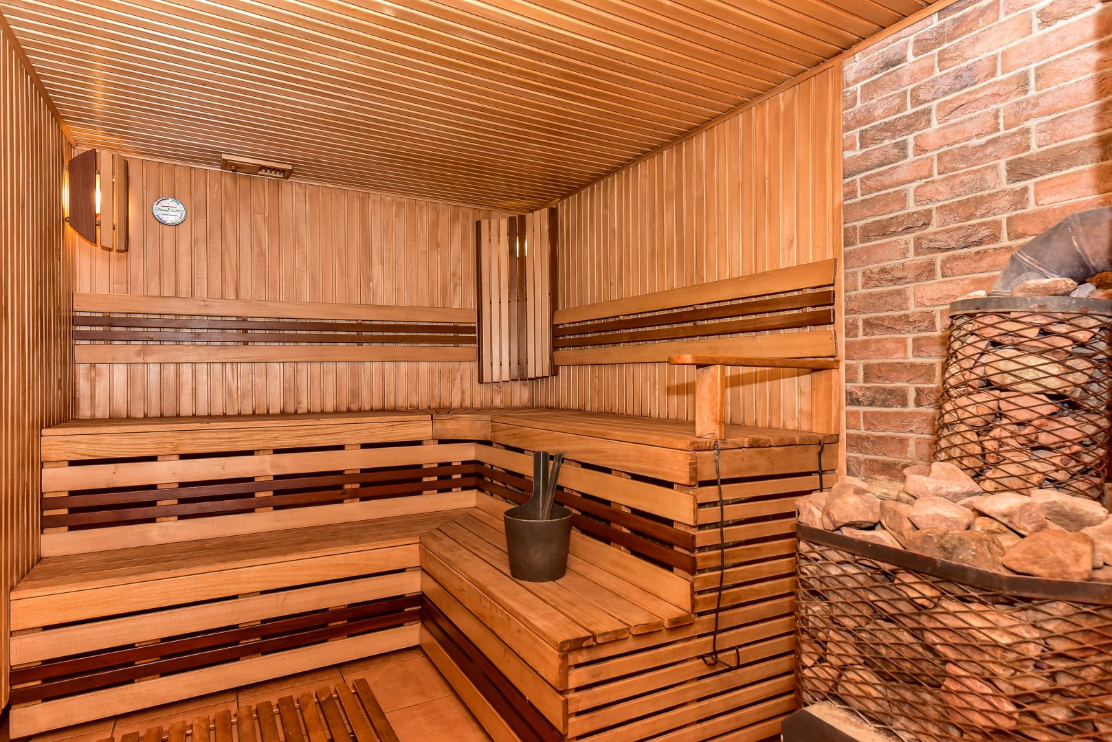 Sodybos, dvarai, vilos La Villa Royale- privatumo oazė visai šalia sostinės!