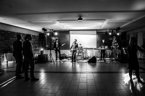 Muzikantai vestuvėms Profesionalus renginių vedėjas ir Komanda