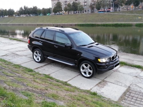 Automobilių nuoma BMW X5 nuoma vestuvėms ir kitoms progoms.
