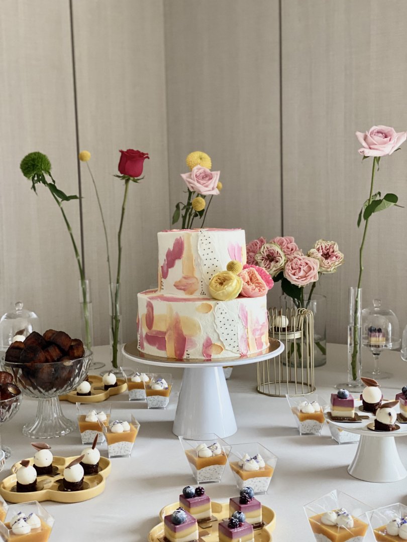 Vestuviniai tortai Liu Patty - desertai ir užkandžiai; šampano ir užkandžių staliukai 