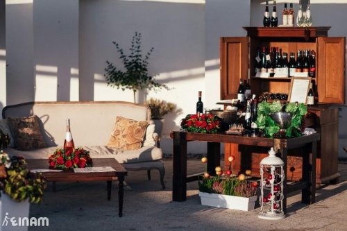 Puošimas NUOMA:Vestuvinė, proginė floristika, kėdžių užt.,staltiesių,indų 
