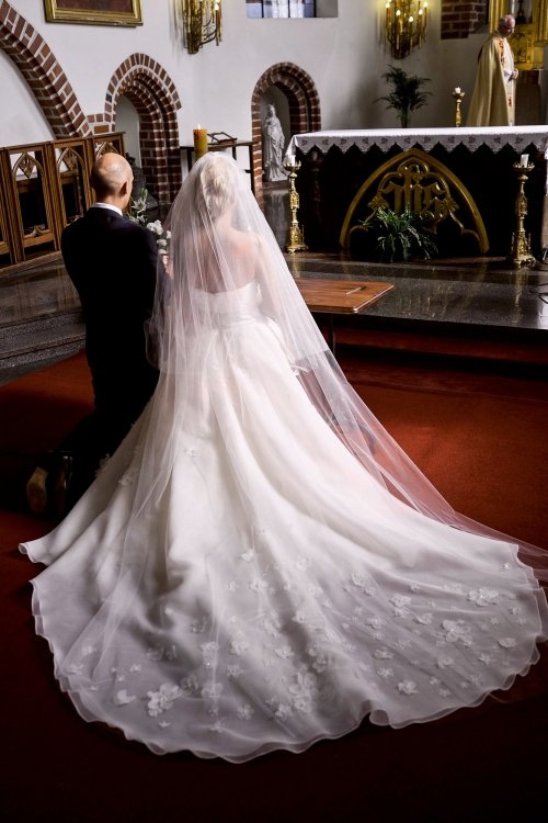 Vestuvinių suknelių salonai Vera Wang White
