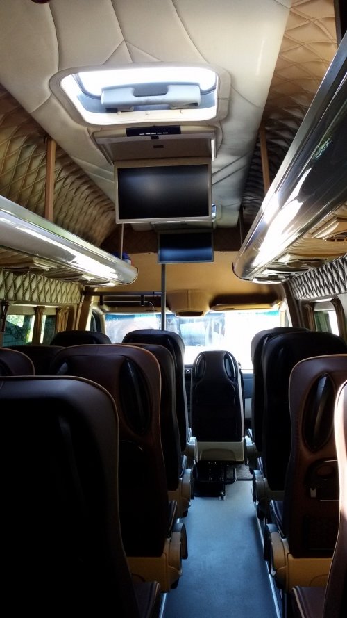 Mikroautobusų, autobusų nuoma UAB "Balti mikroautobusai", 16 ir 21 vietų mikroautobusų nuoma.
