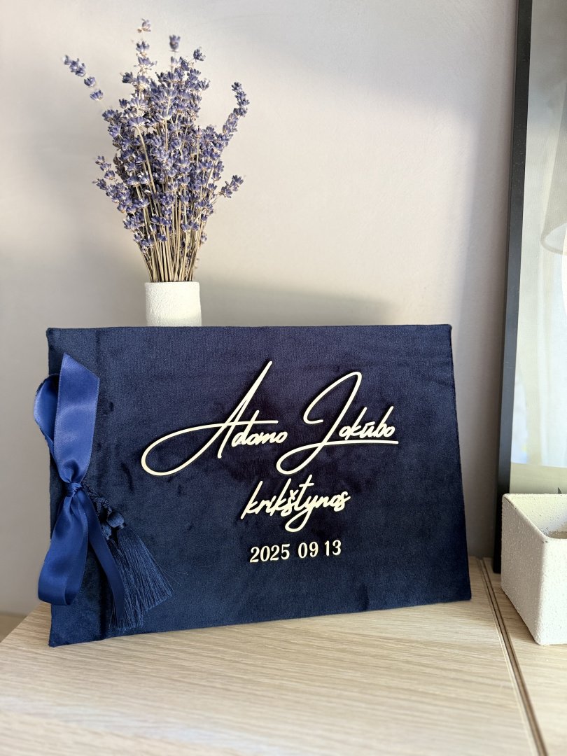 Vestuvių atributika Rankų darbo palinkėjimų knygos, stalo kortelės, kvietimai