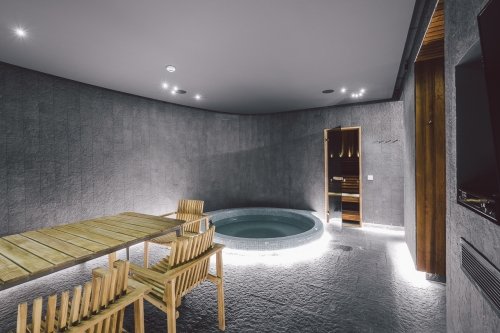 SPA paslaugos, sporto klubai Viešbučio "Dunetton****" pirties ir jacuzzi zona 