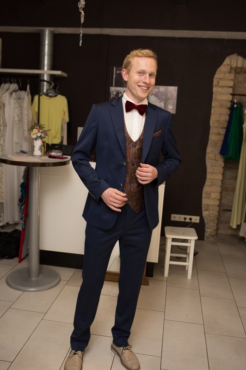 Vestuvinių suknelių salonai  La Boutique. 