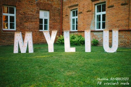 Puošimas Šviečiančių raidžių MYLIU nuoma