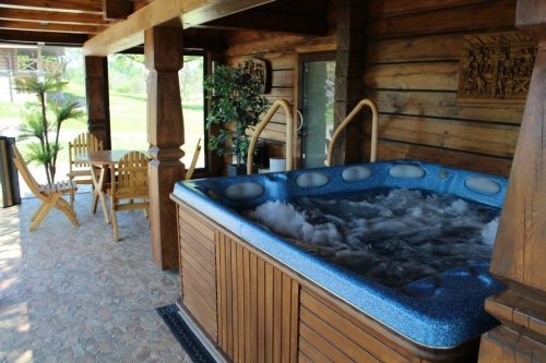 SPA paslaugos, sporto klubai Rusiška pirtis ir džiakuzi Plateliuose