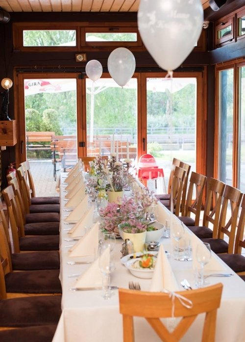 Restoranai, kavinės, barai Kavinė "RONŽE" įsikūrusi Palangoje prie jūros.