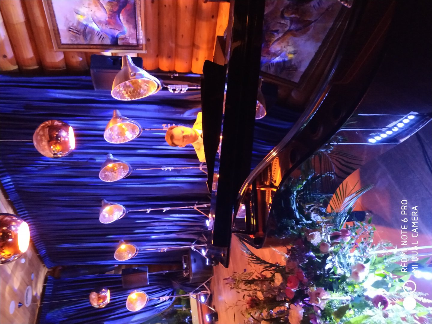 Muzikantai vestuvėms Pianistas Robertas Šiurys
