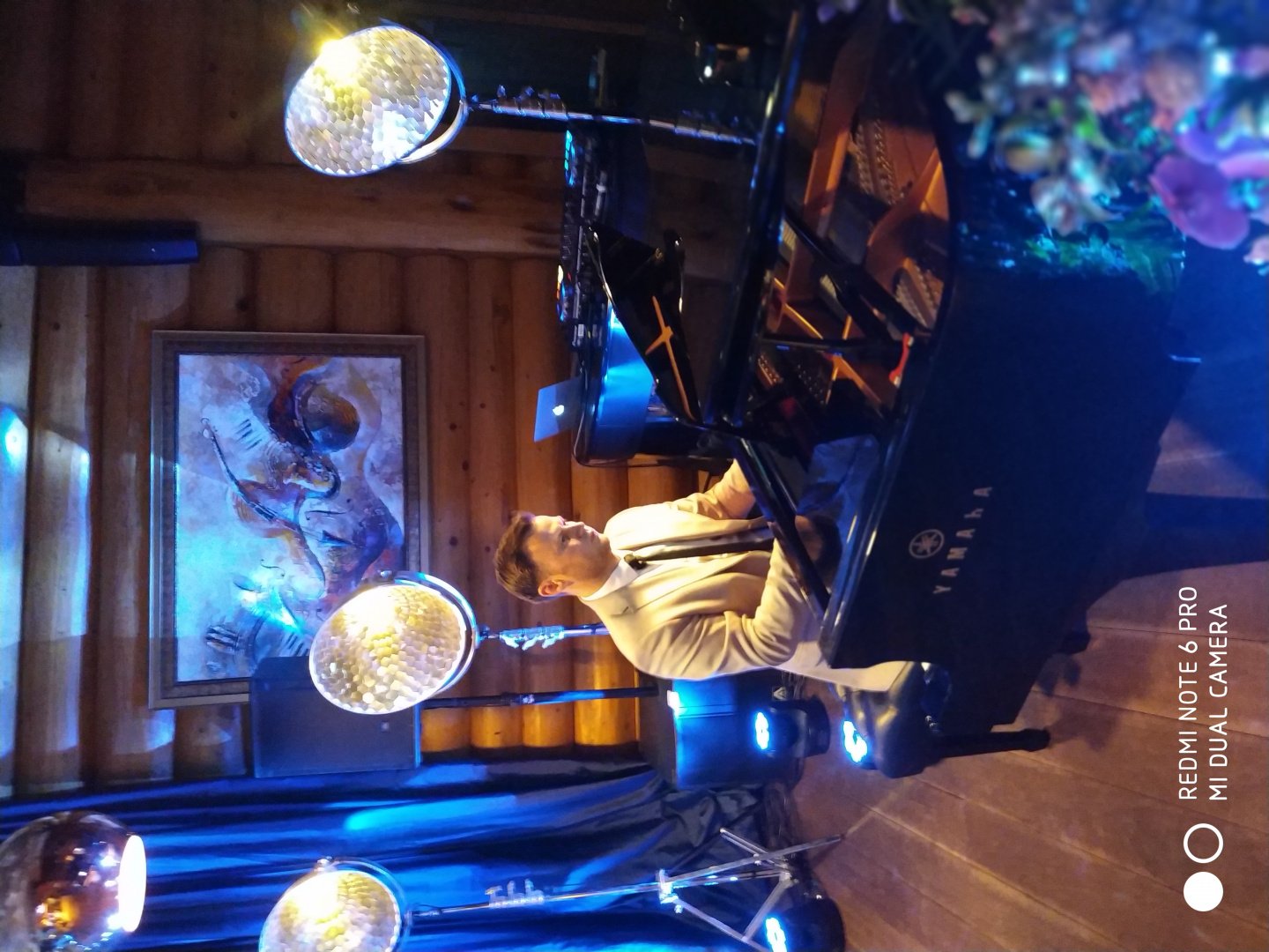 Muzikantai vestuvėms Pianistas Robertas Šiurys