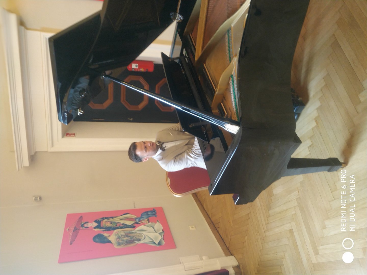 Muzikantai vestuvėms Pianistas Robertas Šiurys