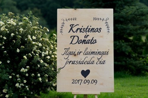 Vestuvių atributika Vestuvių dekoracjos iš medžio: pavardės, inicialai, stendai...