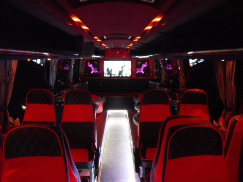 Limuzinai vestuvėms Didžiausias Limo Busas - Party Busas Lietuvoje!