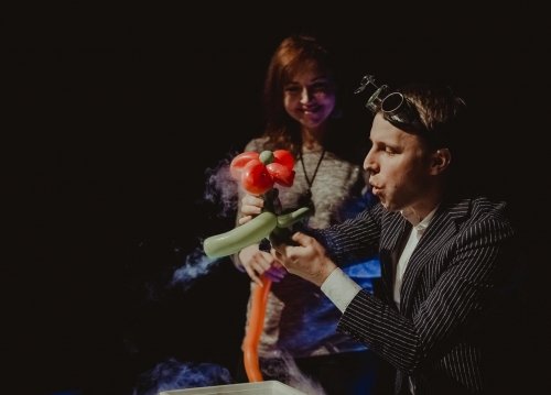 Atlikėjai jūsų šventei Mokslinis šou REAKCIJOS
