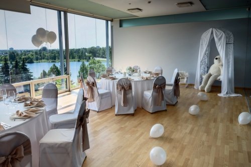 Restoranai, kavinės, barai Elegantiška aplinka ir unikali virtuvė