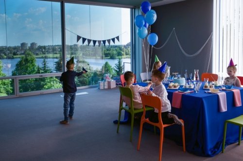 Restoranai, kavinės, barai Elegantiška aplinka ir unikali virtuvė