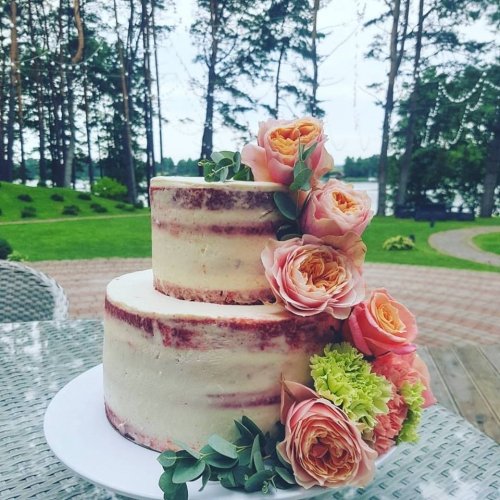 Vestuviniai tortai Liu Desertinė - vestuvinių tortų kūrėjas