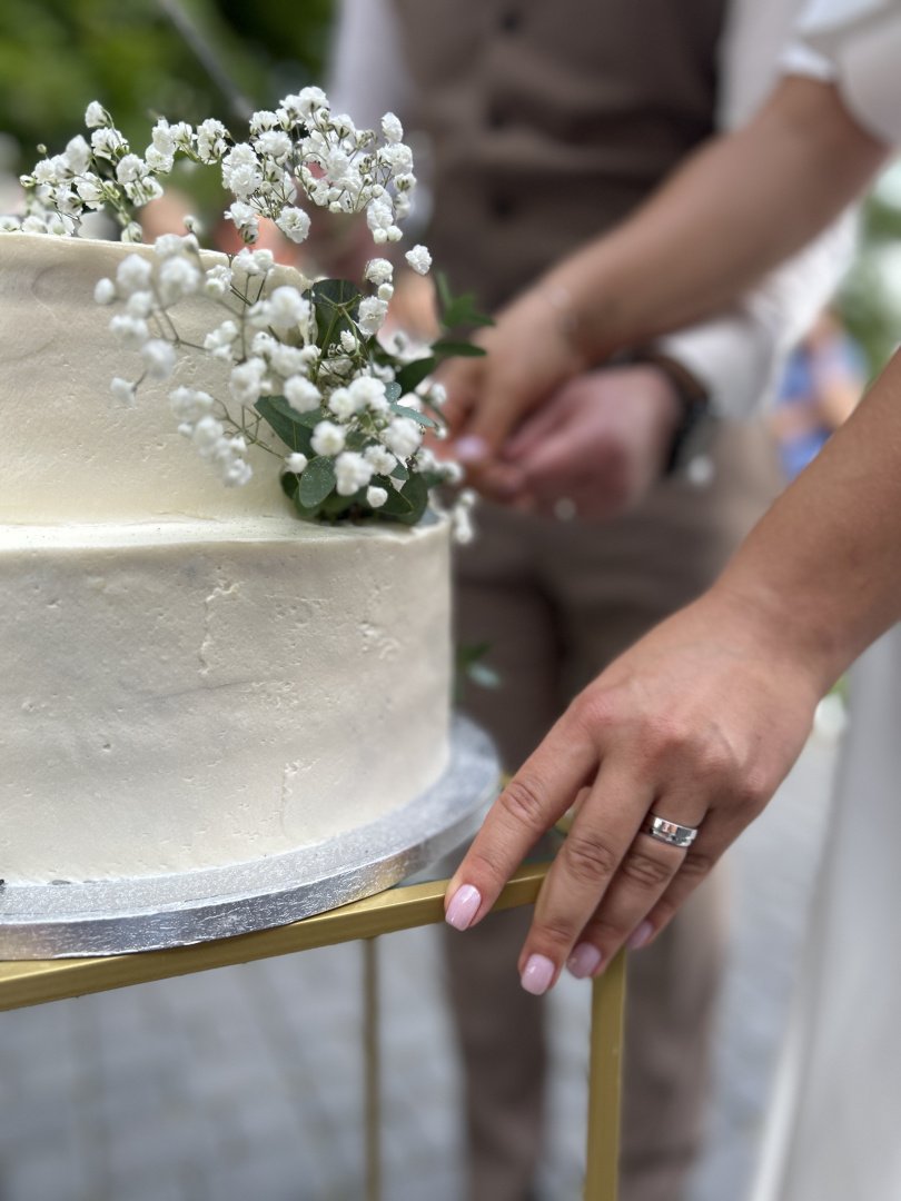 Vestuviniai tortai Liu Desertinė - vestuvinių tortų kūrėjas